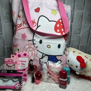 Hello Kitty Pink Canvas Tote Beauty Bundle